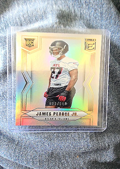 2025 Panini Donruss Elite #129 James Pearce Jr. — front
