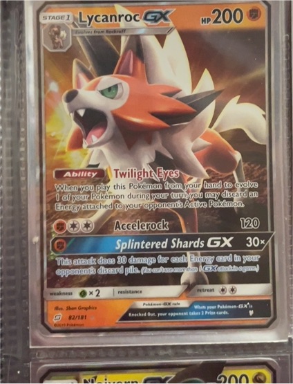 2019 Pokemon TCG Team Up #82 Lycanroc GX — front