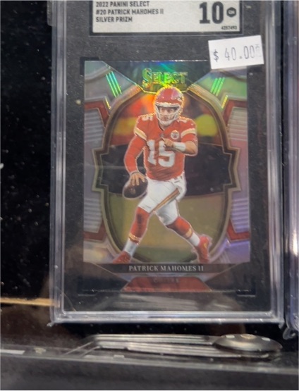 2022 Panini Select #20 Patrick Mahomes II Silver Prizm — front