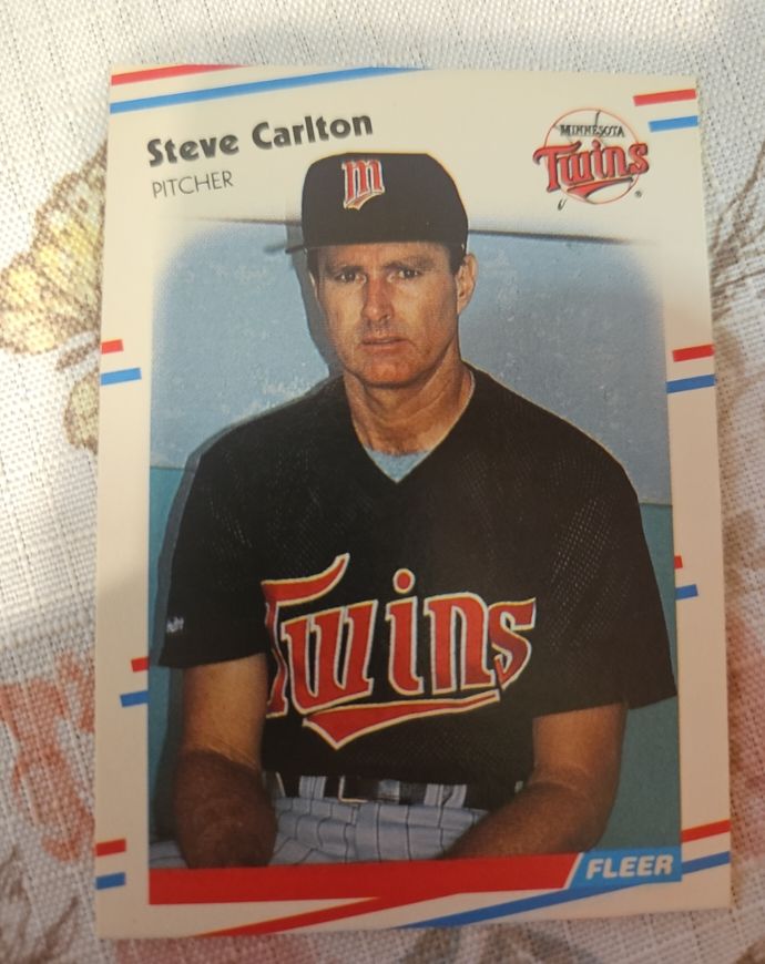1988 Fleer #7 Steve Carlton Minnesota Twins — front