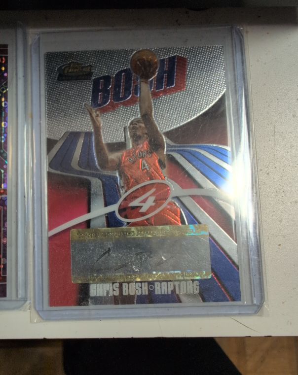 2003-04 Topps Finest Chris Bosh Rookie Card — front