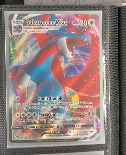 2020 Pokémon Darkness Ablaze #144 Salamence VMAX — front