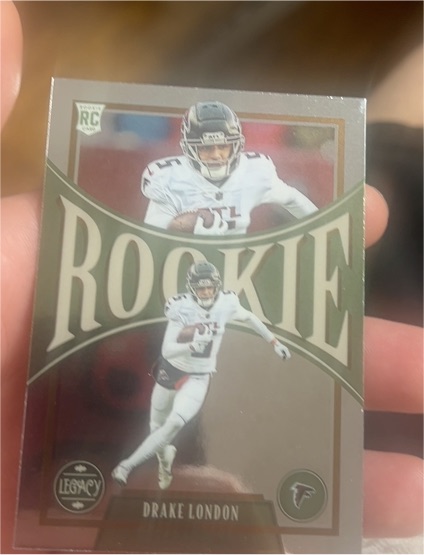 2022 Panini Chronicles Legacy Update Rookies #204 Drake London — front