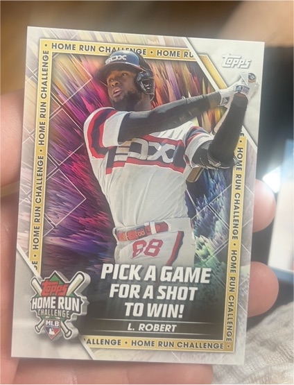 2023 Topps Home Run Challenge #HRC-25 Luis Robert — front
