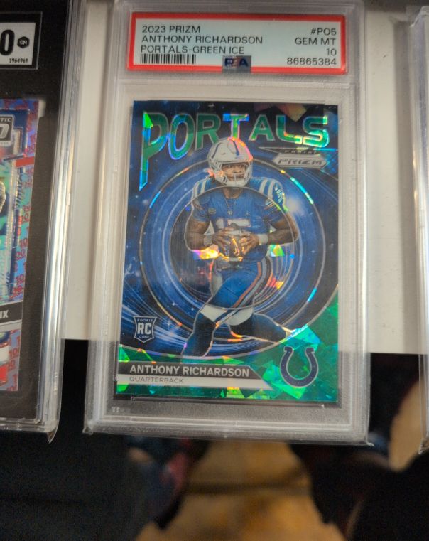 2023 Panini Prizm Portals Green Ice #PO-5 Anthony Richardson — front
