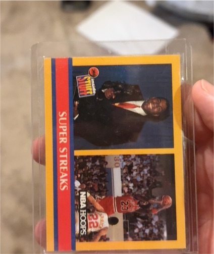 1990 NBA Hoops #385 Michael Jordan/Magic Johnson Super Streaks — front