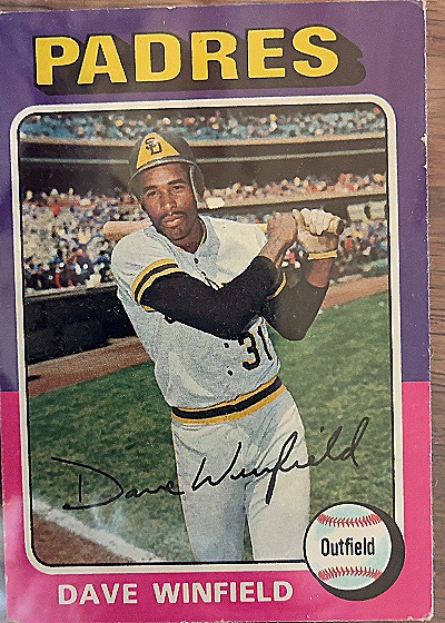 1975 Topps #61 Dave Winfield — front