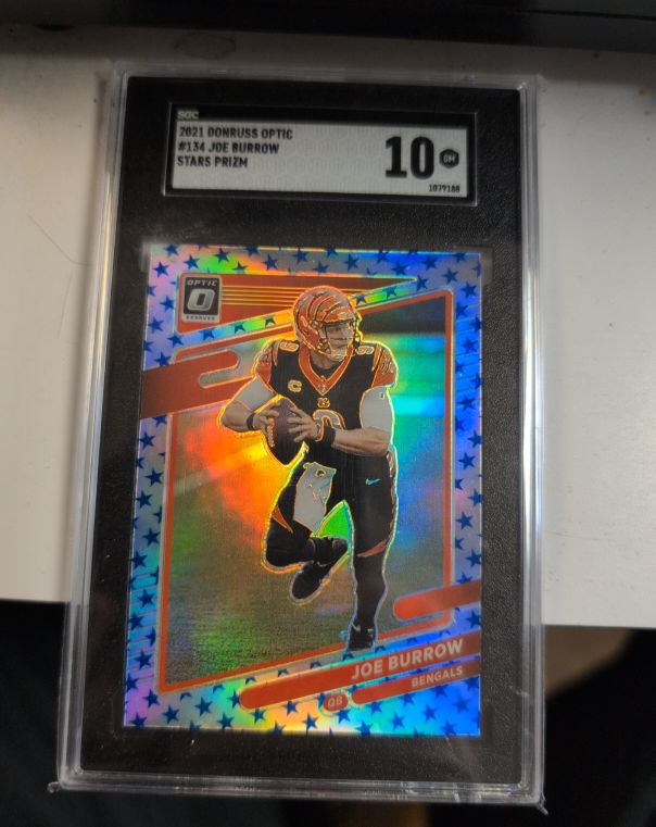 2021 Donruss Optic #134 Joe Burrow Stars Prizm — front