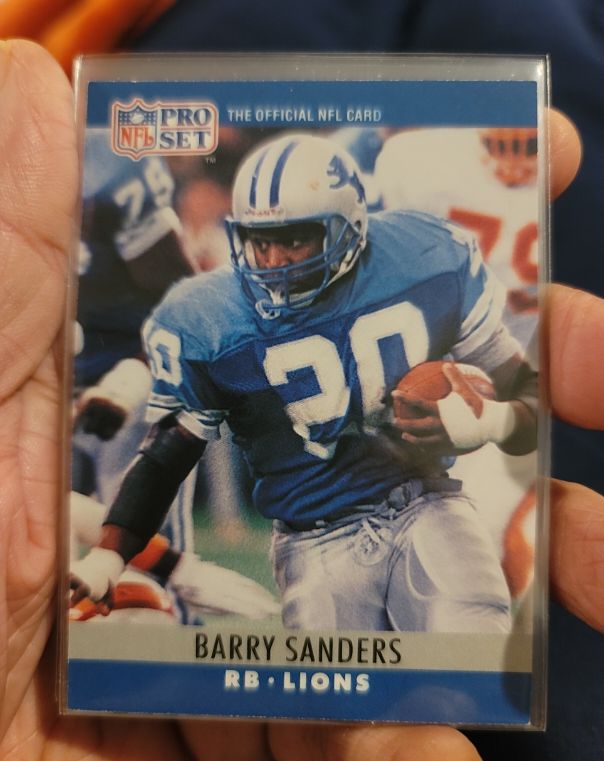 1990 Pro Set #102 Barry Sanders — front