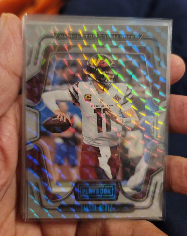 2022 Panini Playbook Carson Wentz Mosaic Parallel SP #98 Washington Commanders — front