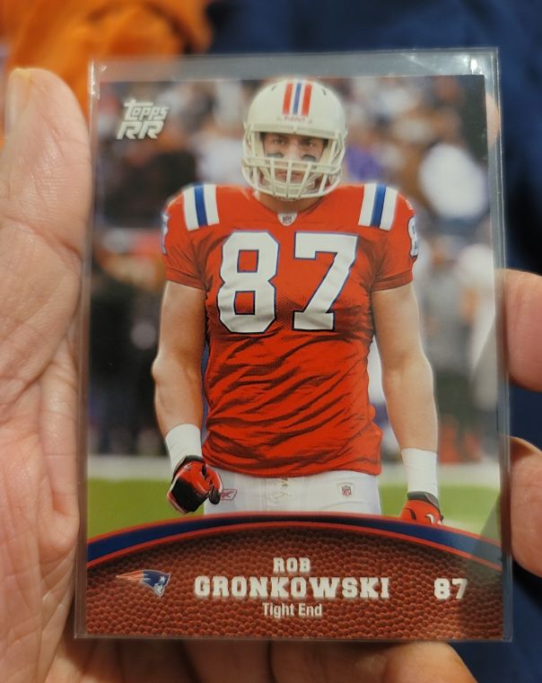 2011 Topps Rising Rookies #87 Rob Gronkowski — front