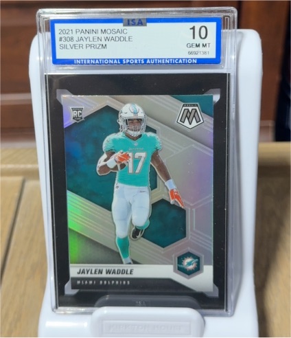 2021 Panini Mosaic #308 Jaylen Waddle Silver Prizm — front