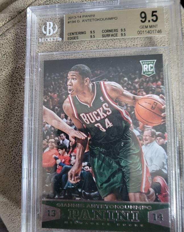 2013-14 Panini #194 Giannis Antetokounmpo — front