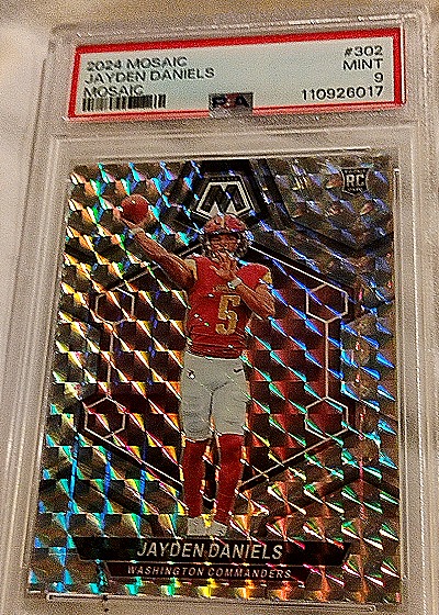 2024 Panini Mosaic #302 Jayden Daniels — front