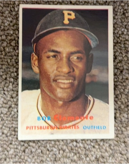 1957 Topps #76 Roberto Clemente — front