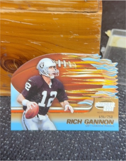 2001 Pacific Invincible Heat Seekers #696 Rich Gannon — front