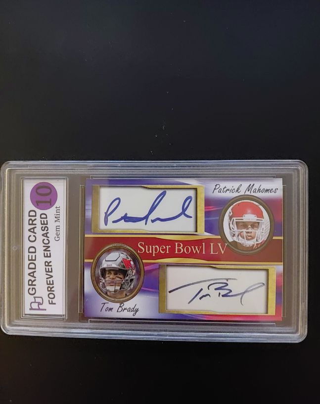2021 Panini Super Bowl LV Patrick Mahomes & Tom Brady Dual Autograph — front