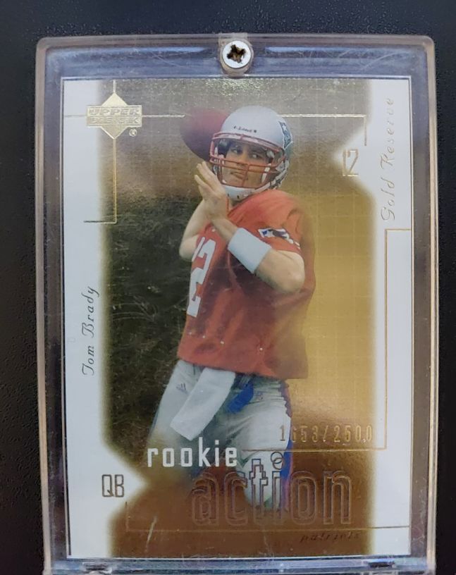 2000 Upper Deck Gold Reserve #215 Tom Brady Rookie — front