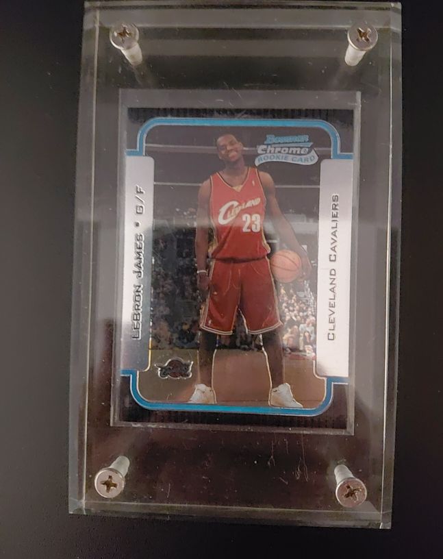2003-04 Bowman Chrome #123 LeBron James Rookie Card — front