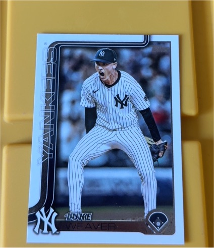 2025 Topps Series 2 #506 Luke Weaver — front