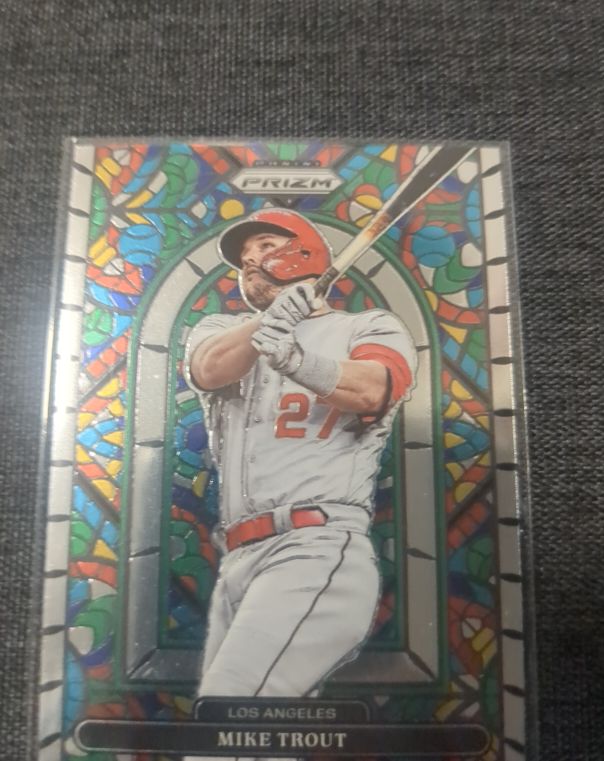 2022 Panini Prizm Stained Glass #SG-5 Mike Trout — front