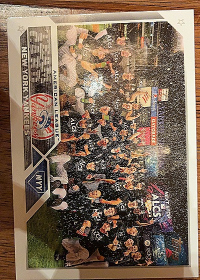2023 Topps #516 New York Yankees Team — front
