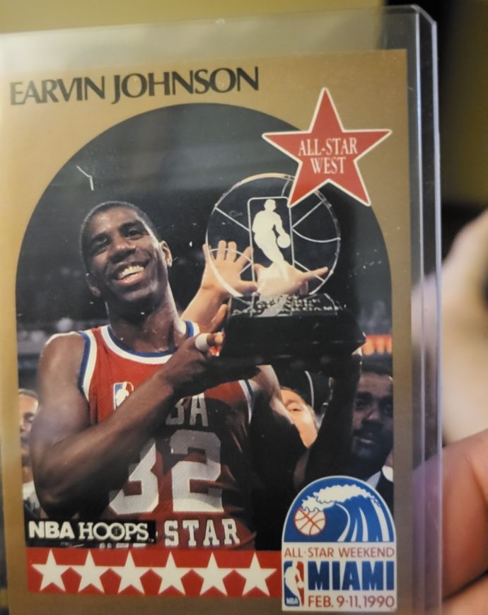 1990-91 NBA Hoops #18 Earvin Johnson — front