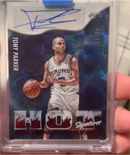 2022-23 Panini NBA Hoops Hot Signatures #09/25 Tony Parker — front