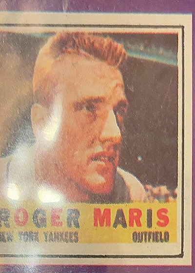 1960 Topps #377 Roger Maris — front