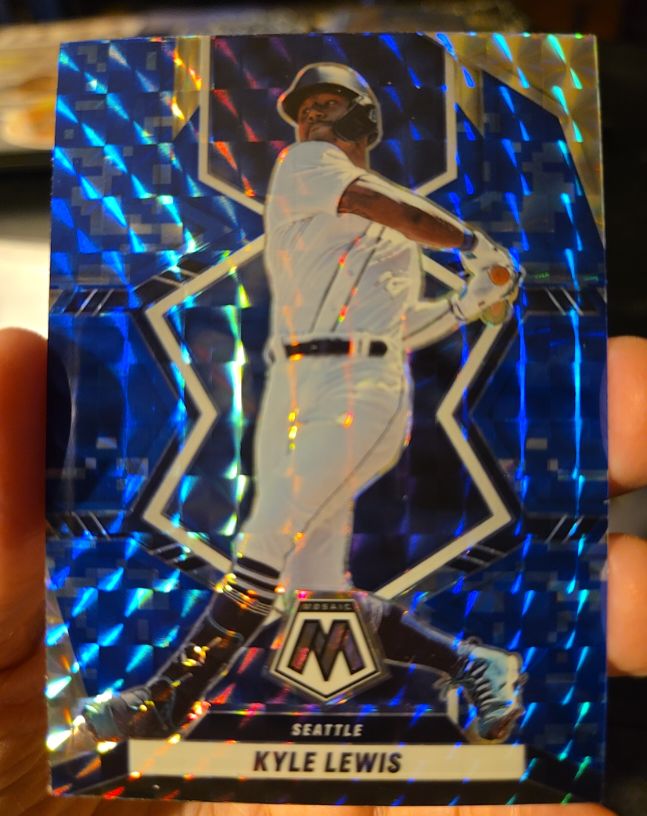 2022 Panini Mosaic #61 Kyle Lewis — front