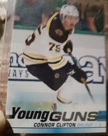 2019-20 Upper Deck #243 Connor Clifton Young Guns RC — front