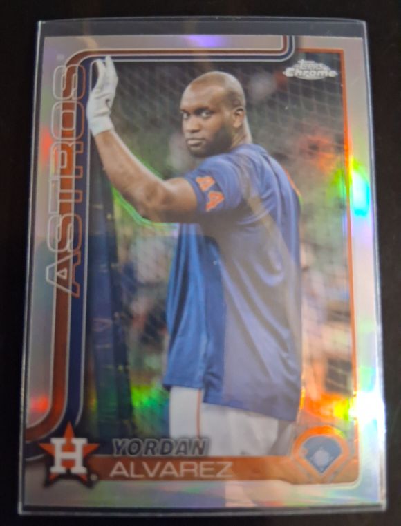 2025 Topps Chrome #267 Yordan Alvarez — front