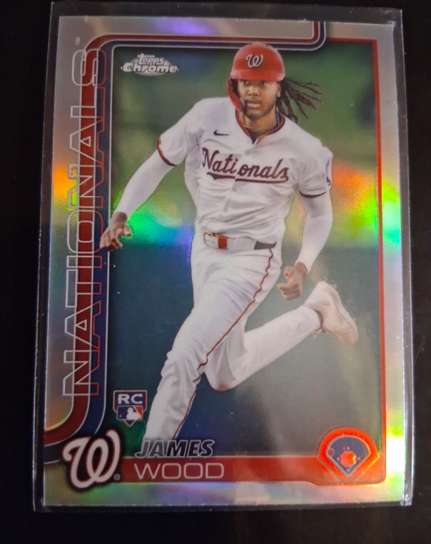 2025 Topps Chrome #132 James Wood — front