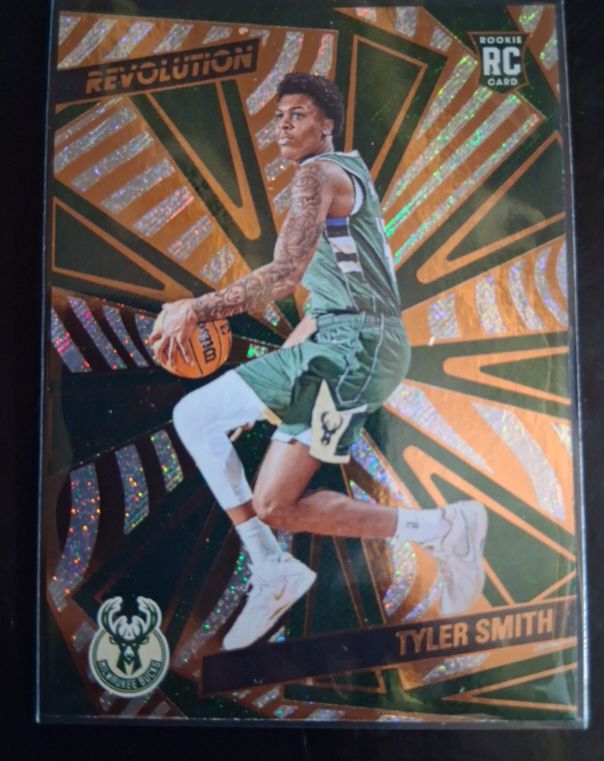 2024-25 Panini Revolution #128 Tyler Smith — front