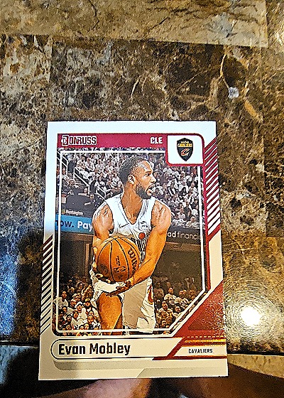 2024-25 Donruss #67 Evan Mobley — front