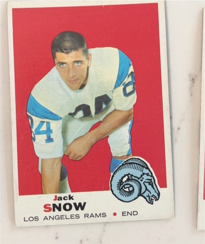 1969 Topps #256 Jack Snow — front