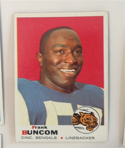 1969 Topps #143 Frank Buncom — front