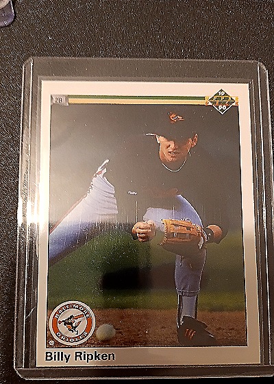 1990 Upper Deck #184 Billy Ripken — front