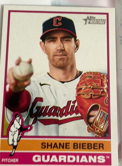 2025 Topps Heritage #477 Shane Bieber — front
