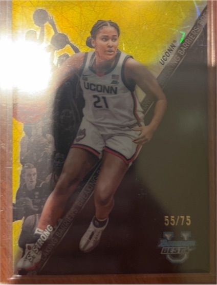 2025 Bowman Best U #BB-3 Sarah Strong Breaking Barriers UConn Yellow Lazer /75 — front