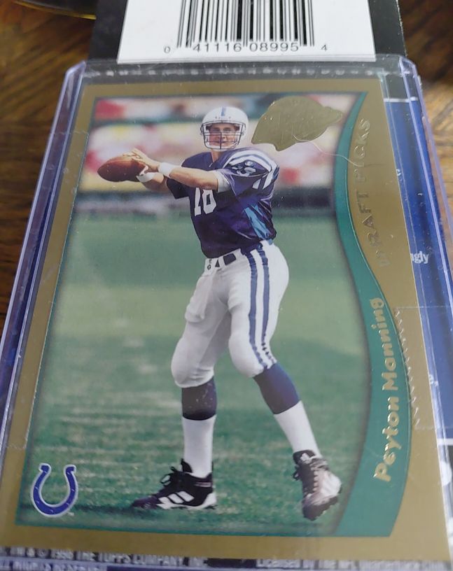 1998 Topps Action Flats #K5 Peyton Manning — front