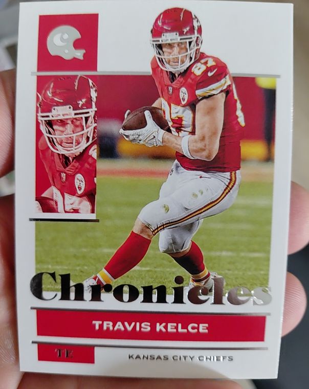 2021 Panini Chronicles #56 Travis Kelce — front