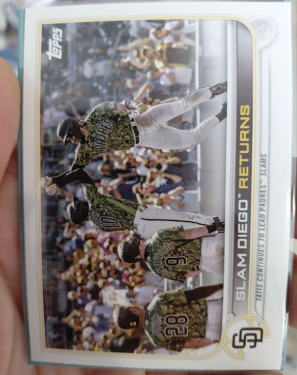 2022 Topps #125 Slam Diego Returns Fernando Tatis Jr. — front