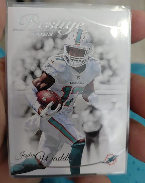 2023 Panini Prestige #182 Jaylen Waddle — front