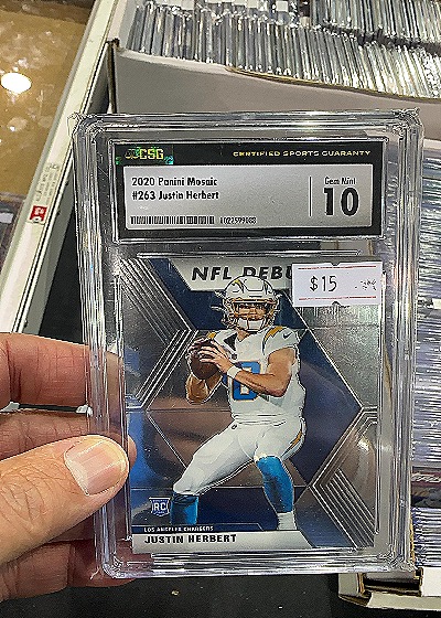 2020 Panini Mosaic #263 Justin Herbert — front