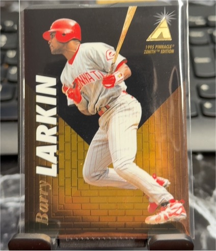 1995 Pinnacle Zenith Edition #4 Barry Larkin — front