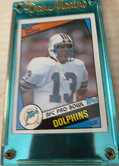 1984 Topps #123 Dan Marino Rookie Card — front