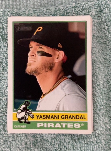 2025 Topps Heritage #303 Yasmani Grandal — front