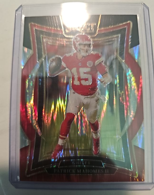 2024 Panini Select Concourse #33 Patrick Mahomes II — front