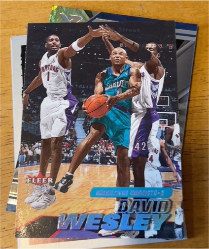 2000-01 Fleer Ultra #16 David Wesley — front